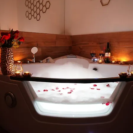 Appartement Jacuzzi Przemyska