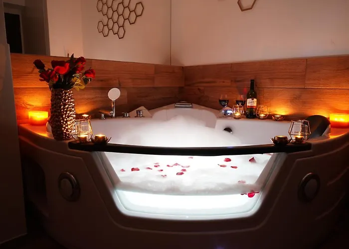 Apartment Jacuzzi Przemyska